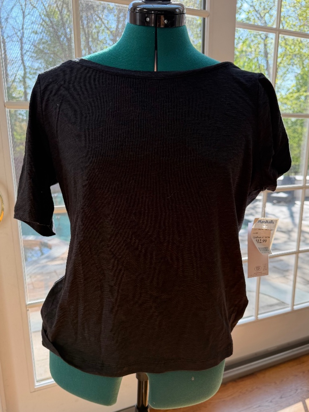 NWT Women's Laura Ashley Black Short Sleeve T-shirt size L